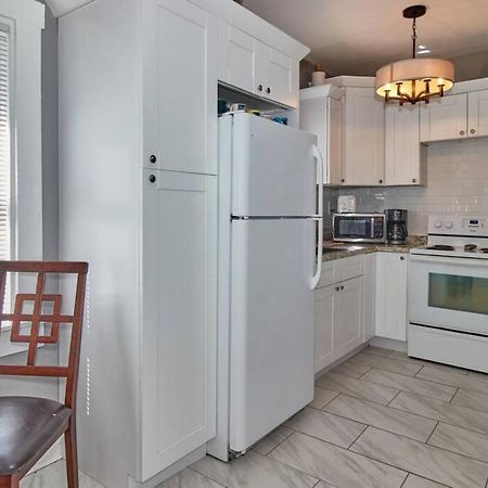 Gorgeous Loft Apartment Centrally Located タンパ エクステリア 写真